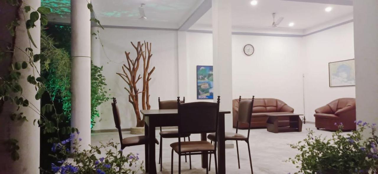 Ferienwohnung Moonlit Bay Weligama Exterior foto