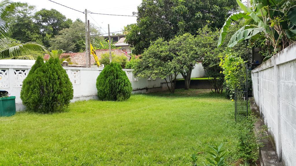 Ferienwohnung Moonlit Bay Weligama Exterior foto